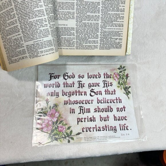 Vintage 1971 Holy Bible King James Our Family Bible Version Old and New Regency - Picture 5 of 14